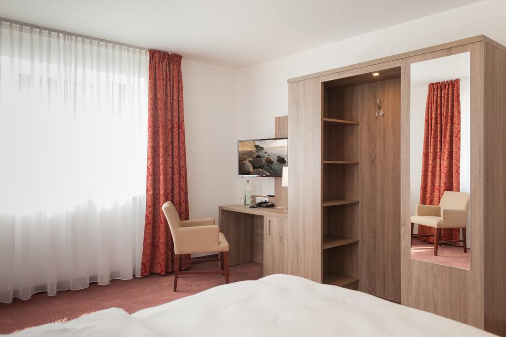 Hotel Meerzeit บินซ์ ภายนอก รูปภาพ
